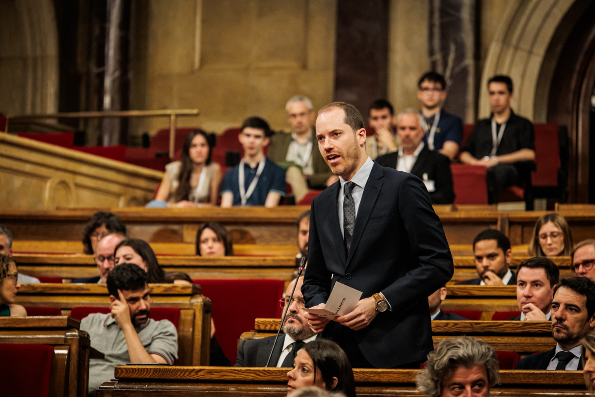 El PP activa una ofensiva parlamentaria contra el Govern por el colapso de la movilidad en Cataluña